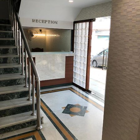 Hotel Antique - Colaba Мумбаи Экстерьер фото