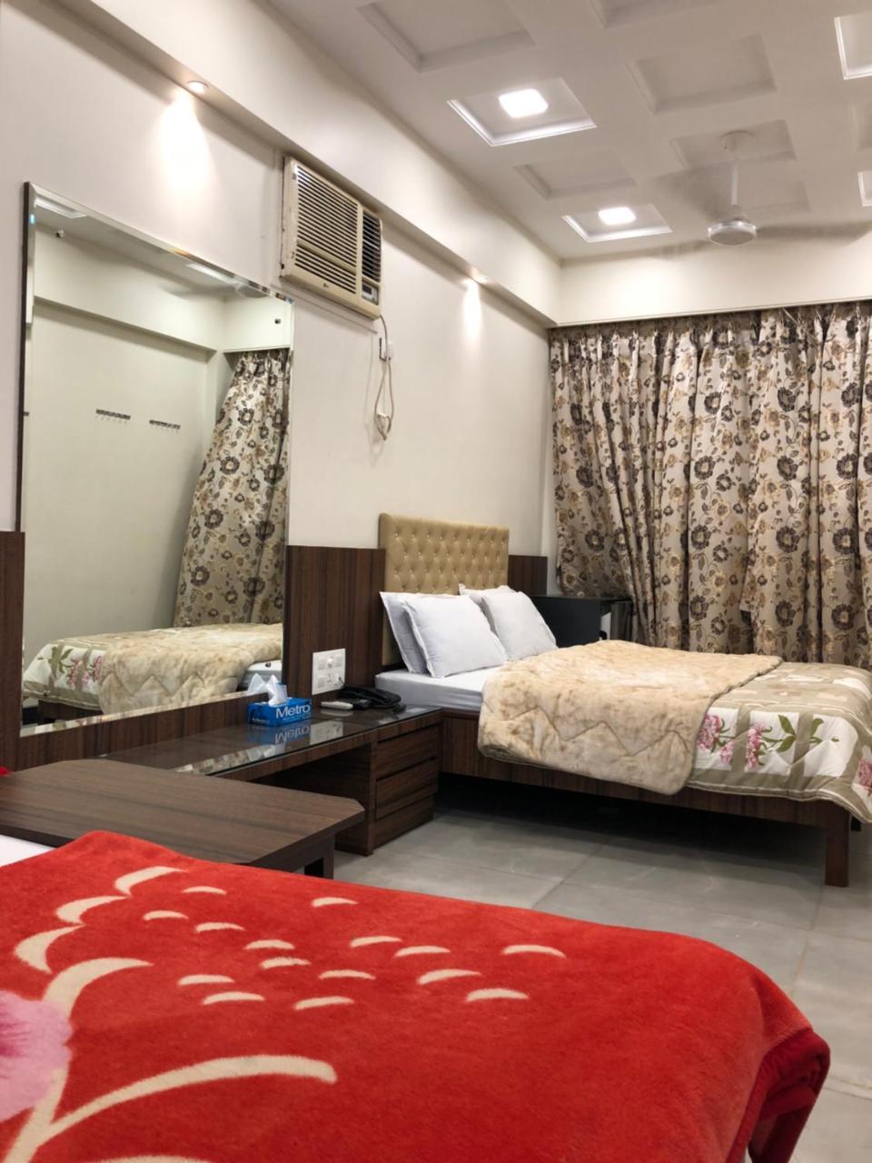 Hotel Antique - Colaba Мумбаи Экстерьер фото