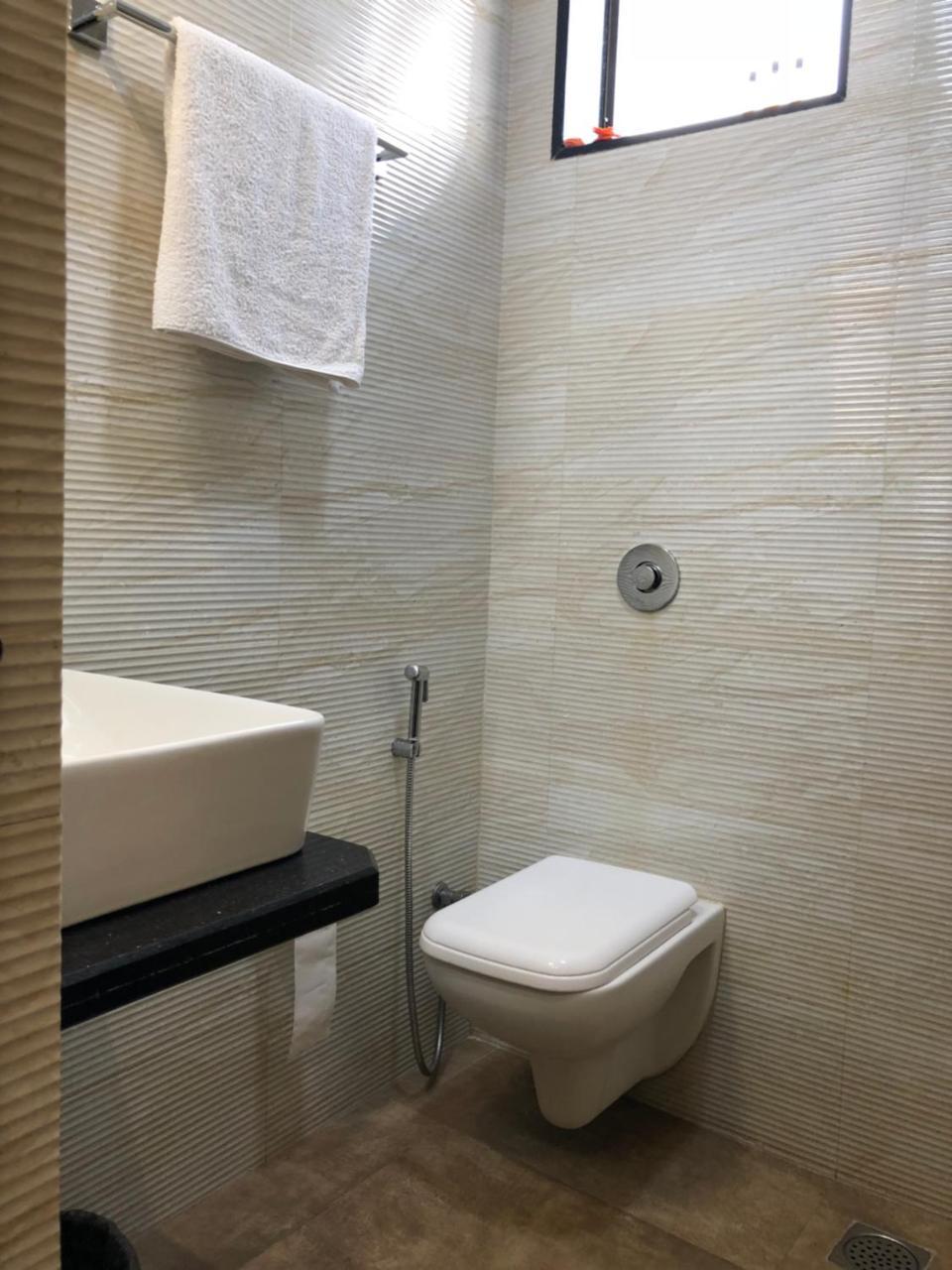 Hotel Antique - Colaba Мумбаи Экстерьер фото